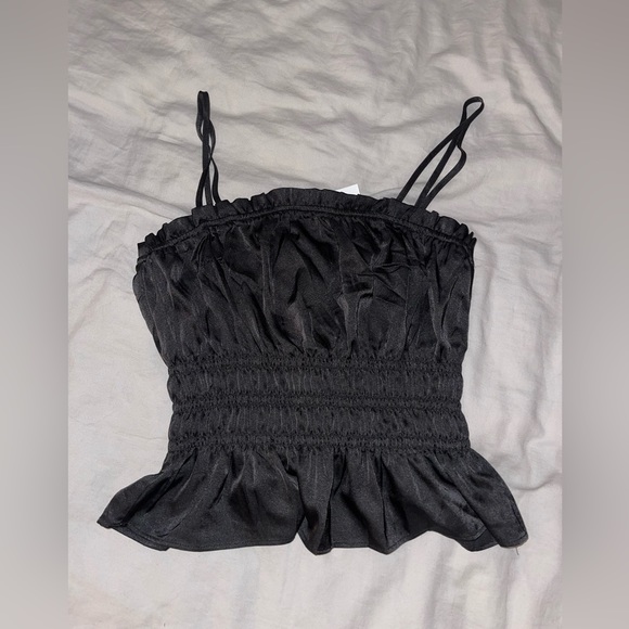 Brand new H&M tank top! (With the tag still on) - Picture 1 of 5